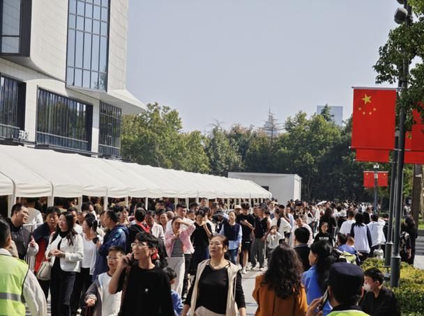 彩神vll官网越黑越红！端五节胖东来外埠旅客爆满终究晓得为啥走不出河南了(图9)